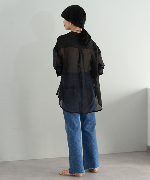 SHENERY（シーナリー）の「サイドスリットオーガンジーシャツ（シャツ/ブラウス・レディース・ブラック/ベージュ/オフホワイト・FREE）」の19枚目の写真