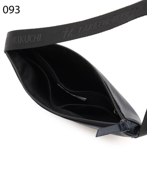 tk.TAKEO KIKUCHI（ティーケータケオキクチ）の「◆【WEB限定】レザー調サコッシュバッグ（ショルダーバッグ・メンズ・ブラック/ネイビー/ブラック系/ダークグリーン系/ブラック系5/ブラック系1/ダークブラウン・00）」の13枚目の写真