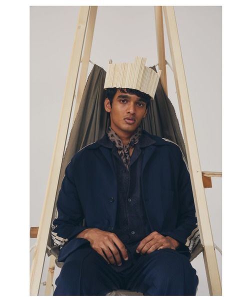 SASQUATCHfabrix.（サスクワァッチファブリックス）の「ANIMAL PATTERN SILK SCARF（ストール/ショール・メンズ・ブラック・FREE）」の4枚目の写真