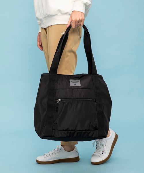 le coq sportif(ルコックスポルティフ)の「トートバッグ(サイズ調整ボタン付)(トートバッグ・レディース・ブラック/ベージュ・F)」の3枚目の写真