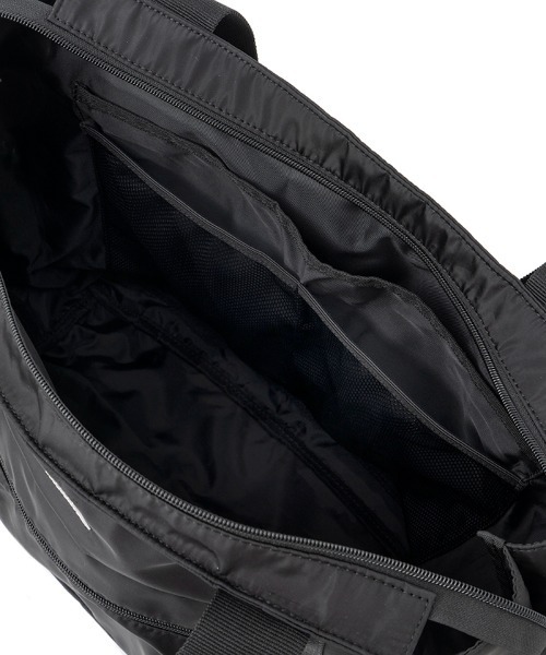 le coq sportif(ルコックスポルティフ)の「トートバッグ(サイズ調整ボタン付)(トートバッグ・レディース・ブラック/ベージュ・F)」の19枚目の写真