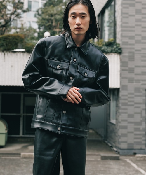 Guess（ゲス）の「GUESS/ゲス GO RAYMOND PU TRUCKER JACKET トラッカージャケット（ライダースジャケット・メンズ・ブラック・XL/L/M）」の2枚目の写真