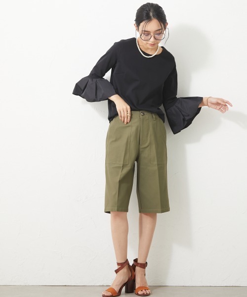 CHIC STYLE（シックスタイル）の「＜大きいサイズ＞綿１００％ハーフカーゴパンツ シックスタイル（カーゴパンツ・レディース・ブラック/カーキ・LL/3L/L/5L/4L）」の3枚目の写真