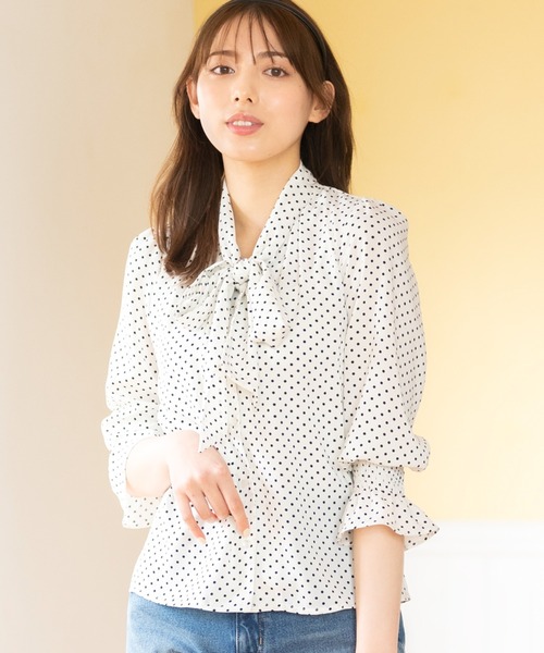 MISCH MASCH(ミッシュマッシュ)の「ボウタイリボンブラウス(シャツ/ブラウス・レディース・ホワイト/ベージュ/ホワイト×ブラック/ラベンダー・MEDIUM)」の14枚目の写真