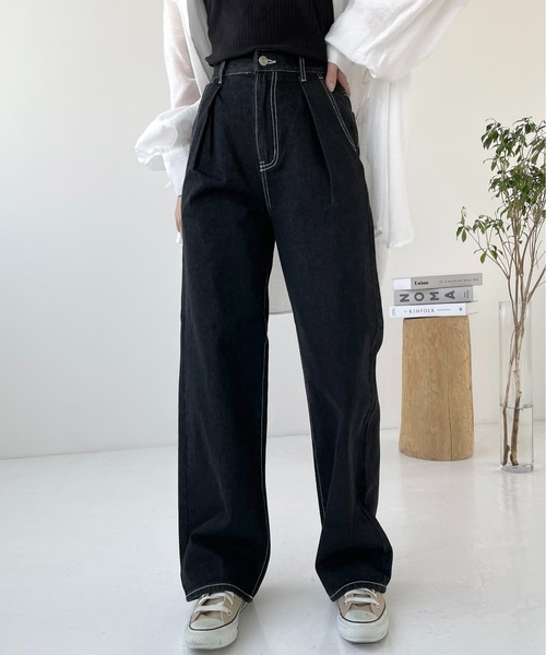 Meli rich(メリーリッチ)の「タックデニムパンツ(デニムパンツ・レディース・アイボリー/ライトブルー/インディゴブルー/ブラック・FREE)」の3枚目の写真