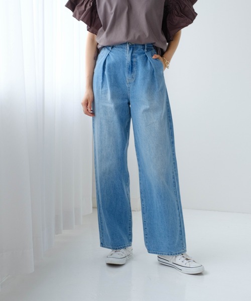 Meli rich(メリーリッチ)の「タックデニムパンツ(デニムパンツ・レディース・アイボリー/ライトブルー/インディゴブルー/ブラック・FREE)」の18枚目の写真