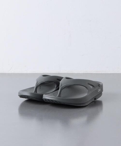 OOFOS(ウーフォス)の「【一部国内EXCLUSIVE】<OOFOS>OOriginal サンダル(サンダル・レディース・グレー/ブラック/パープル・7/8/6/5)」の4枚目の写真