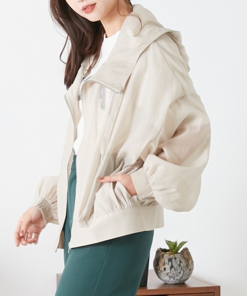 OMNES（オムネス）の「フード付きボリュームマウンテンパーカー（マウンテンパーカー・レディース・ライトグリーン/アイボリー/ブラック/ピンク/グレイッシュベージュ・FREE）」の19枚目の写真