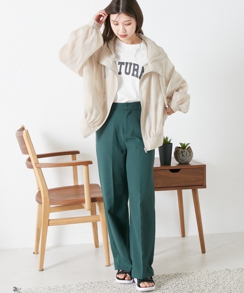 OMNES（オムネス）の「フード付きボリュームマウンテンパーカー（マウンテンパーカー・レディース・ライトグリーン/アイボリー/ブラック/ピンク/グレイッシュベージュ・FREE）」の21枚目の写真