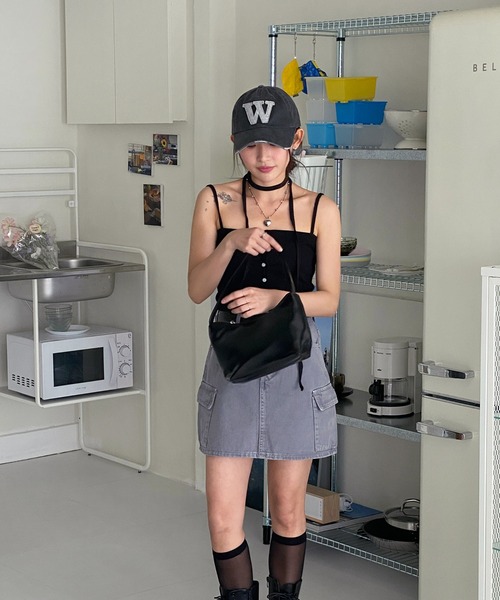 by muni:r（バイ ムニール）の「カジュアルレタリングキャップ（キャップ・レディース・グレー/ホワイト/ピンク・ONE SIZE）」の6枚目の写真