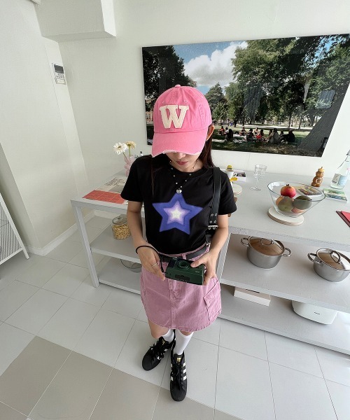 by muni:r（バイ ムニール）の「カジュアルレタリングキャップ（キャップ・レディース・グレー/ホワイト/ピンク・ONE SIZE）」の20枚目の写真