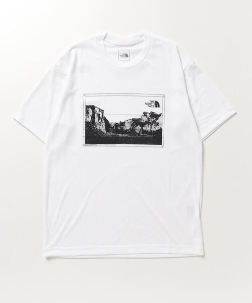 THE NORTH FACE(ザノースフェイス)の「ザ ノース フェイス THE NORTH FACE S/S Triple Gradation Tee_ショートスリーブトリプルグラデーションティー(Tシャツ/カットソー・メンズ・ブラック/ホワイト/グレー・LL/L/S/M)」の2枚目の写真