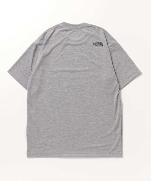 THE NORTH FACE(ザノースフェイス)の「ザ ノース フェイス THE NORTH FACE S/S Triple Gradation Tee_ショートスリーブトリプルグラデーションティー(Tシャツ/カットソー・メンズ・ブラック/ホワイト/グレー・LL/L/S/M)」の5枚目の写真