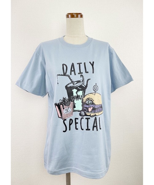 WORLD WIDE LOVE!(ワールドワイドラブ)の「デッドバガーセットTシャツ(Tシャツ/カットソー・レディース・グレイッシュブルー/トップグレー/オフホワイト・1)」の1枚目の写真
