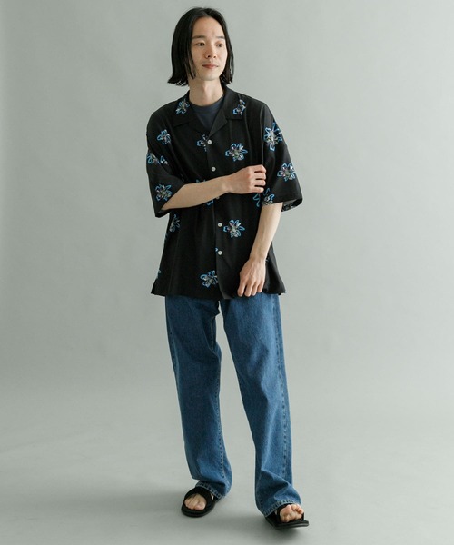 URBAN RESEARCH(アーバンリサーチ)の「URBAN RESEARCH iD フラワープリントオープンカラーシャツ(シャツ/ブラウス・メンズ・ブラック/ホワイト/グリーン・MEDIUM/LARGE)」の5枚目の写真