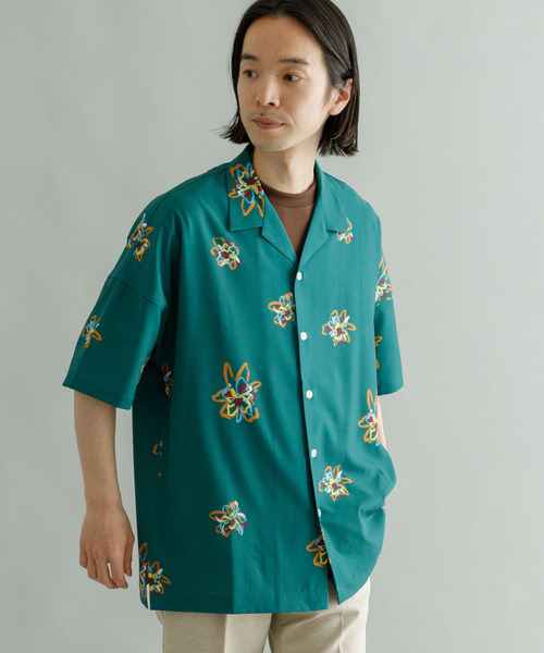 URBAN RESEARCH(アーバンリサーチ)の「URBAN RESEARCH iD フラワープリントオープンカラーシャツ(シャツ/ブラウス・メンズ・ブラック/ホワイト/グリーン・MEDIUM/LARGE)」の8枚目の写真