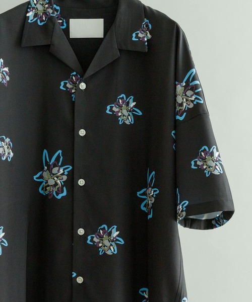 URBAN RESEARCH(アーバンリサーチ)の「URBAN RESEARCH iD フラワープリントオープンカラーシャツ(シャツ/ブラウス・メンズ・ブラック/ホワイト/グリーン・MEDIUM/LARGE)」の17枚目の写真