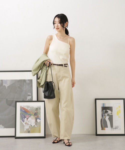 NANO universe（ナノユニバース）の「カツラギカーヴィーパンツ