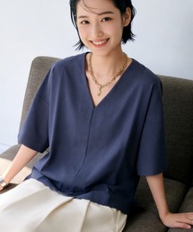 On One's Own（オンワンズオン）の「On One's Own スラブ風速乾性Vネックプルオーバー５分袖トップス（シャツ/ブラウス）」
