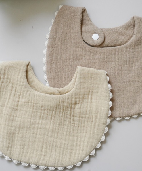 セール】マルチカラー フリル付き ベビースタイ 2点セット