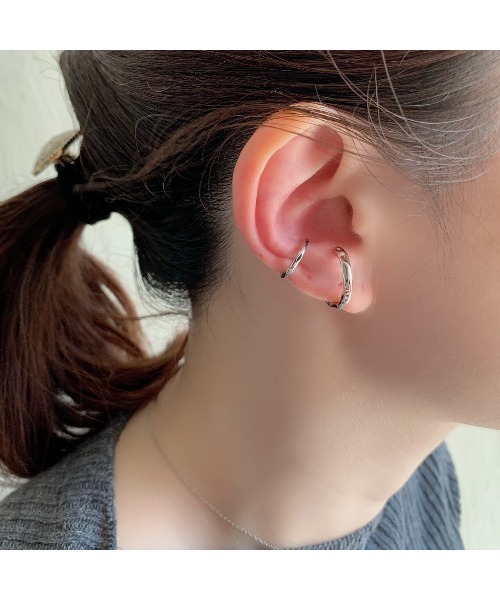 CALIFORNIA OUTFITTERS（カリフォルニア アウトフィッターズ）の「3-DIFFERENT SIZE EARCUFF SET イヤーカフ 2点セット【LULKA-ルールカ-】（イヤーカフ・レディース・シルバー・FREE）」の2枚目の写真