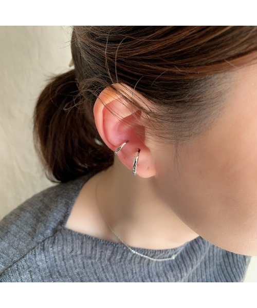 CALIFORNIA OUTFITTERS（カリフォルニア アウトフィッターズ）の「3-DIFFERENT SIZE EARCUFF SET イヤーカフ 2点セット【LULKA-ルールカ-】（イヤーカフ・レディース・シルバー・FREE）」の4枚目の写真
