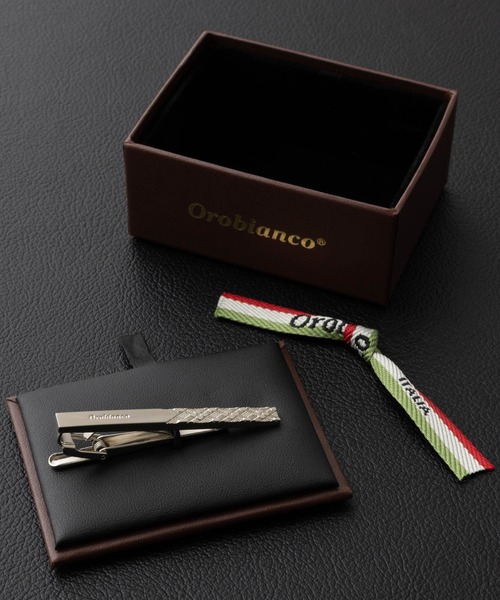 Orobianco（オロビアンコ）の「オロビアンコ 専用BOX付き ネクタイピン クリップ（ネクタイピン・メンズ・シルバー系その他5/シルバー系その他7/シルバー系その他/シルバー系その他2/シルバー/ゴールド/シルバー系その他4/シルバー系その他3/シルバー系その他6/ブラック/シルバー×ゴールド/シルバー系1/シルバー系2/シルバー系3/シルバー系5/シルバー系/シルバー系4・FREE）」の6枚目の写真