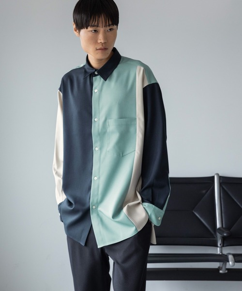 LOWRYS FARM(ローリーズファーム)の「パネルキリカエシャツ 967974(シャツ/ブラウス・メンズ・グレー/ネイビー・MEDIUM/LARGE)」の2枚目の写真