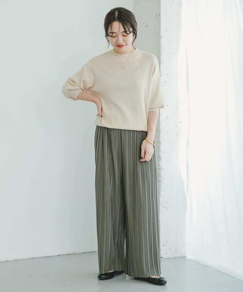 ITEMS URBANRESEARCH（アイテムズ アーバンリサーチ）の「プリーツワイドパンツ（その他パンツ・レディース・ベージュ/ライトカーキ/ブラウン系その他・FREE）」の12枚目の写真