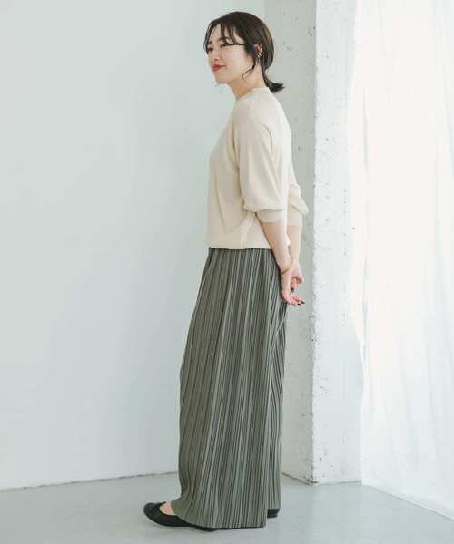 ITEMS URBANRESEARCH（アイテムズ アーバンリサーチ）の「プリーツワイドパンツ（その他パンツ・レディース・ベージュ/ライトカーキ/ブラウン系その他・FREE）」の13枚目の写真