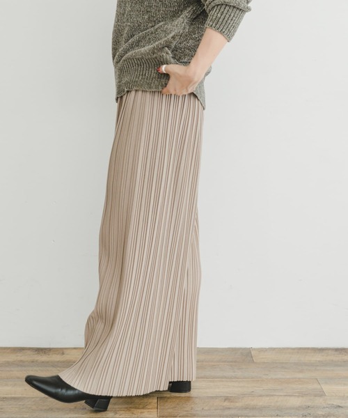 ITEMS URBANRESEARCH（アイテムズ アーバンリサーチ）の「プリーツワイドパンツ（その他パンツ・レディース・ベージュ/ライトカーキ/ブラウン系その他・FREE）」の15枚目の写真