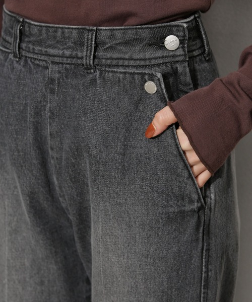 PICCADILLY（ピカデリー）の「PICCADILLY/別注 RENEE ランチパンツ(セットアップ可)（デニムパンツ・レディース・ブラック/ブルー・26/25）」の20枚目の写真