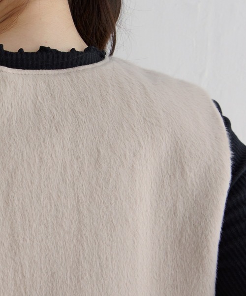 ikka（イッカ）の「ファーリバーシブルベスト（ダウンベスト・レディース・グレー/ベージュ・S/M/L）」の18枚目の写真