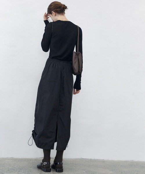 tageechita(タジチタ)の「【tageechita】クルーネック配色リンキング シアーニットTシャツ(ニット/セーター・レディース・ブラック/ホワイト・S/M/L)」の16枚目の写真