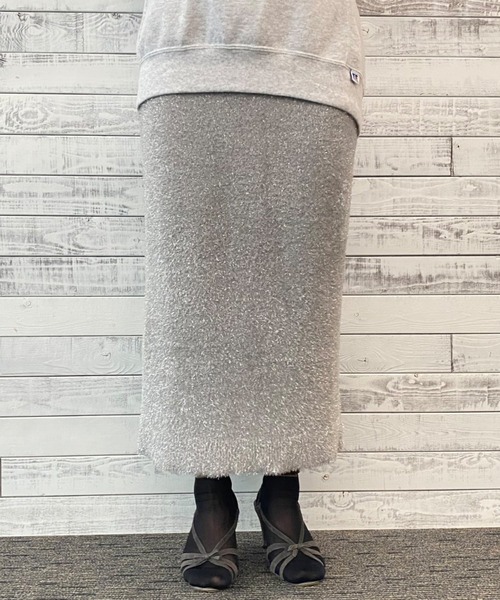 NOMINE(ノミネ)の「【セットアップ対応可】ラメシャギータイトニットスカート(スカート・レディース・ライトグレー/シルバー/ゴールド/パープル・フリー)」の8枚目の写真