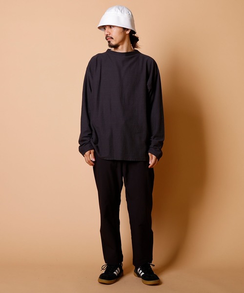 WALLA WALLA SPORT（ワラワラスポーツ）の「RIDGE MINI MOCK L/S TEE/ リッジ ミニ モック ロングスリーブ ティー（Tシャツ/カットソー・メンズ・ブラック系その他/アイボリー/ダークインディゴブルー/モカ/グレイッシュベージュ・LARGE/MEDIUM/X-LARGE/SMALL）」の8枚目の写真
