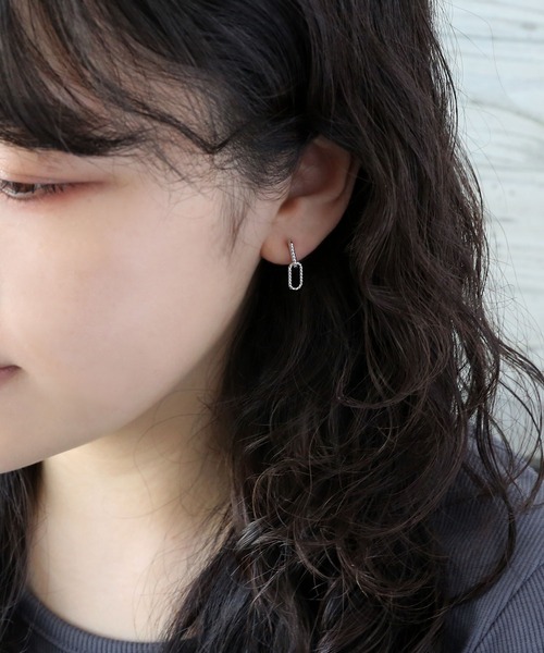 colleca la（コレカラ）の「[silver925]チェーンモチーフピアス〈金属アレルギー対応〉（ピアス（両耳用）・レディース・シルバー/ゴールド・ﾌﾘ-）」の4枚目の写真