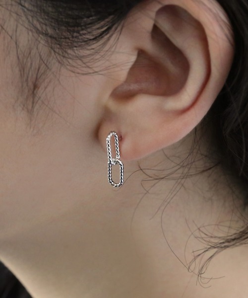 colleca la（コレカラ）の「[silver925]チェーンモチーフピアス〈金属アレルギー対応〉（ピアス（両耳用）・レディース・シルバー/ゴールド・ﾌﾘ-）」の5枚目の写真