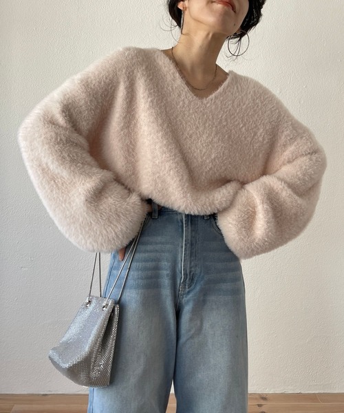 wee9s（ウィークス）の「2way shaggy over knit / 前後ツーウェイシャギーオーバーニット（ニット/セーター・レディース・アイボリー/ブラック/ベージュ/ピンク・FREE）」の4枚目の写真