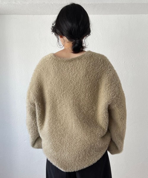 wee9s（ウィークス）の「2way shaggy over knit / 前後ツーウェイシャギーオーバーニット（ニット/セーター・レディース・アイボリー/ブラック/ベージュ/ピンク・FREE）」の8枚目の写真