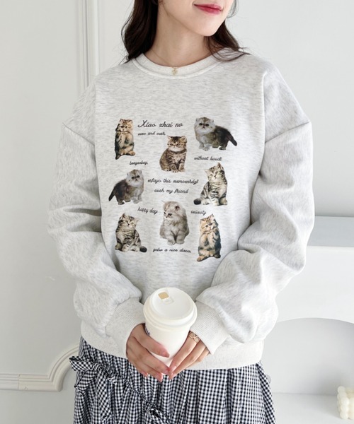 Loueme（ルエム）の「メニーキャットロゴプリントスウェットトップス（スウェット・レディース・グレー・M/XL）」の8枚目の写真