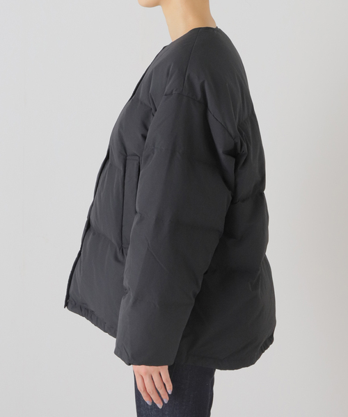 JOURNAL STANDARD(ジャーナルスタンダード)の「ナイロンタフタダウンノーカラーコート(ダウンジャケット/コート・レディース・ブラック/ブラウン・38/36)」の17枚目の写真