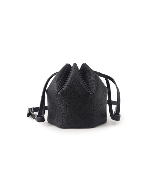 INDIVI（インディヴィ）の「◆【合皮／2WAY／ショルダー付き】シュリンクドロストバッグ（ショルダーバッグ・レディース・ブラック/オフホワイト・00）」の3枚目の写真