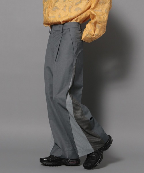 Anui(アニュイ)の「【UNISEX/2サイズ展開】サイドストライプスラックス(スラックス・レディース・グレー/ブラック・SMALL/MEDIUM)」の1枚目の写真