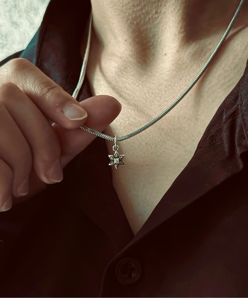 blatto（ブラット）の「【blatto 925silver】925シルバートップ　ミニ　ネックレス bla-necklace-p1ch-00299（ネックレス・メンズ・ホワイト/ピンク/ホワイト系その他/シルバー系その他/ブルー系その他/シルバー/ブルー/ブラック系その他/ブラック/ピンク系その他・ONE SIZE）」の3枚目の写真