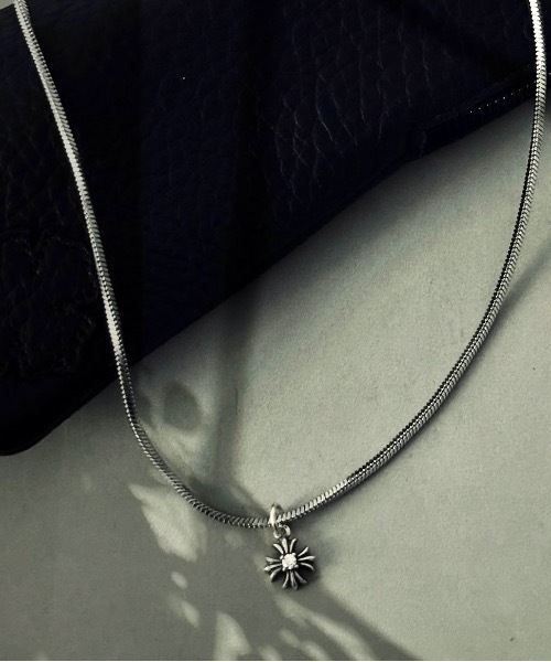blatto（ブラット）の「【blatto 925silver】925シルバートップ　ミニ　ネックレス bla-necklace-p1ch-00299（ネックレス・メンズ・ホワイト/ピンク/ホワイト系その他/シルバー系その他/ブルー系その他/シルバー/ブルー/ブラック系その他/ブラック/ピンク系その他・ONE SIZE）」の2枚目の写真