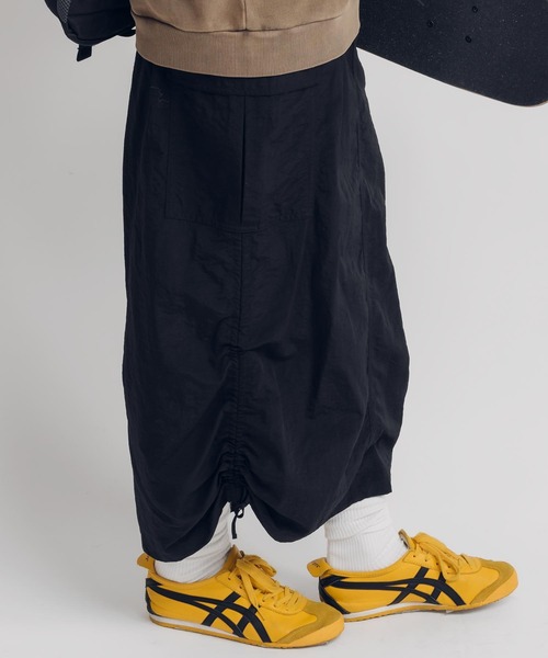 MUHET(ミュエータ)の「サイドドロストミリタリーカーゴスカート(スカート・レディース・カーキ/ブラック/ネイビー・MEDIUM/SMALL)」の8枚目の写真