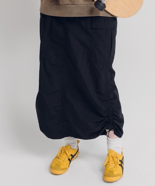 MUHET(ミュエータ)の「サイドドロストミリタリーカーゴスカート(スカート・レディース・カーキ/ブラック/ネイビー・MEDIUM/SMALL)」の7枚目の写真