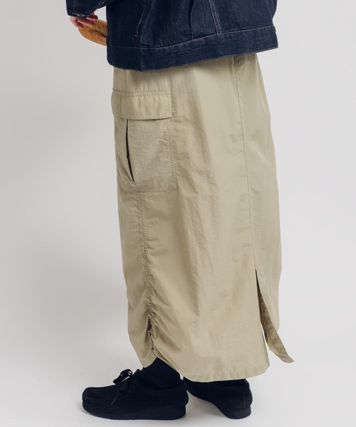 MUHET(ミュエータ)の「サイドドロストミリタリーカーゴスカート(スカート・レディース・カーキ/ブラック/ネイビー・MEDIUM/SMALL)」の16枚目の写真