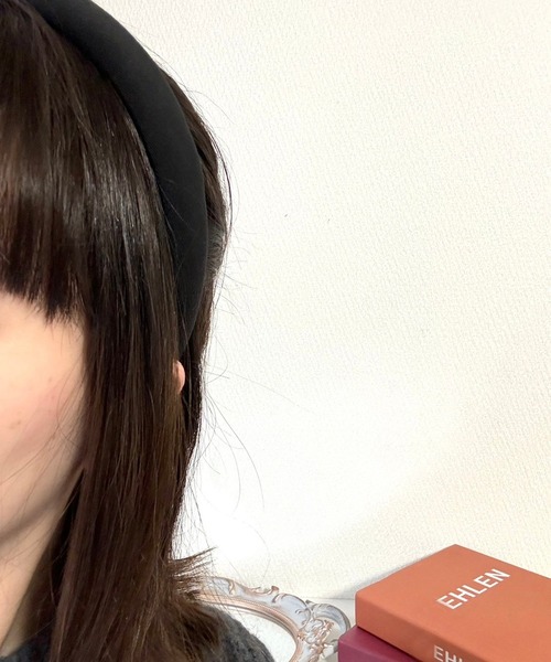 fiere（フィエール）の「ボリューム万能シンプルカチューシャ（カチューシャ・レディース・ブラウン/ブラック/ベージュ・FREE）」の2枚目の写真